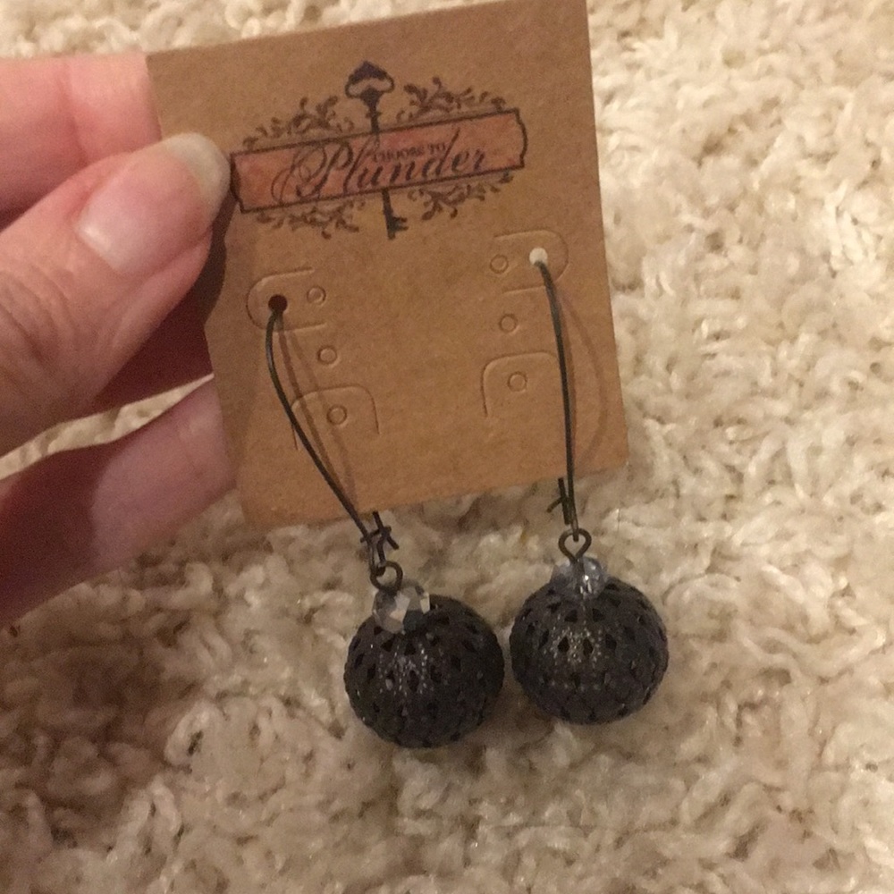 Plunder Cami earrings